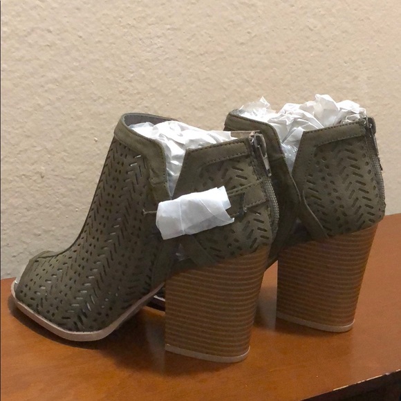 Bootie - Picture 3 of 5